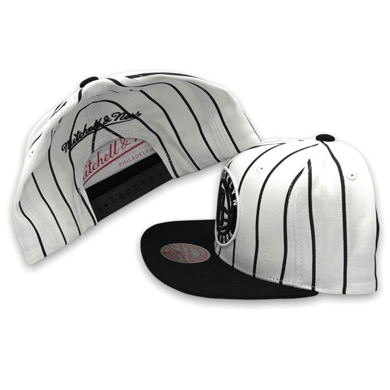 BrooklynNetsRetroPinstripeNBAMitchell NessWhite BlackSnapbackHat1