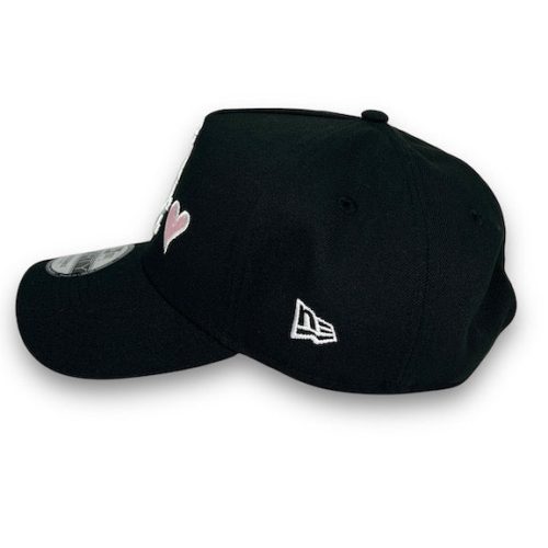 WhiteSoxHeartNewEra9FORTYAFBlackSnapbackHat 4529 B52E A4 38